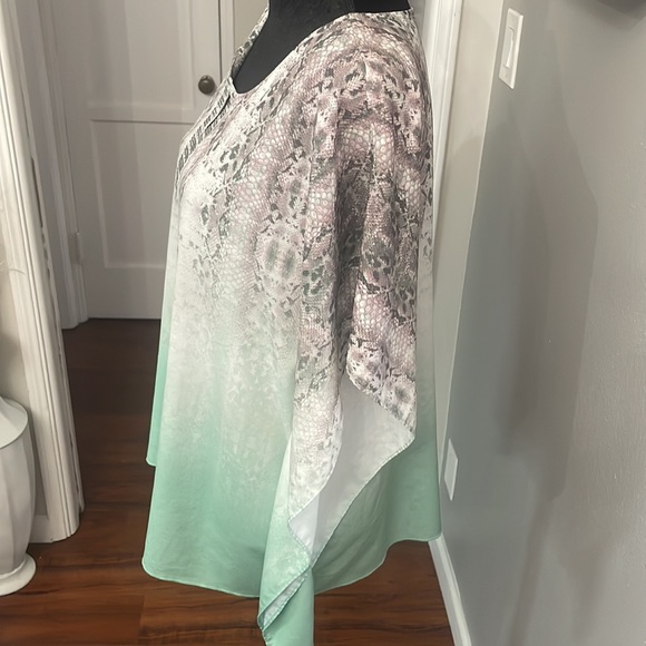 Style & Co. Blouse Women Split V-Neck Kaftan Sleeve Gems Flowy - Picture 4 of 10